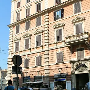 Nocleg ze śniadaniem Have A Nice Holiday - Luxury Rooms, Rzym